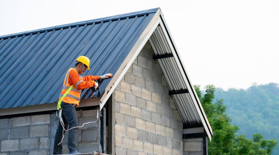 Expert top industrial roofings services in Preston, IA